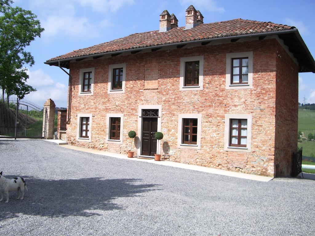 B&B Cascina Gaione Via Gallina,18B 12052 Neive Cn المظهر الخارجي الصورة