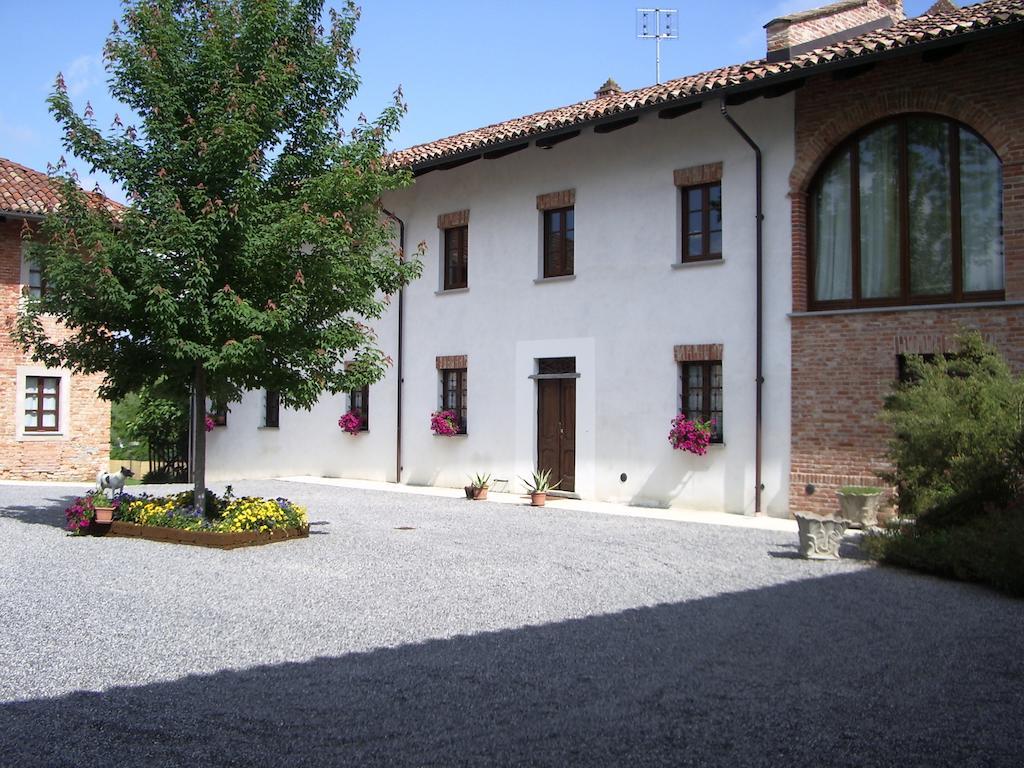 B&B Cascina Gaione Via Gallina,18B 12052 Neive Cn المظهر الخارجي الصورة