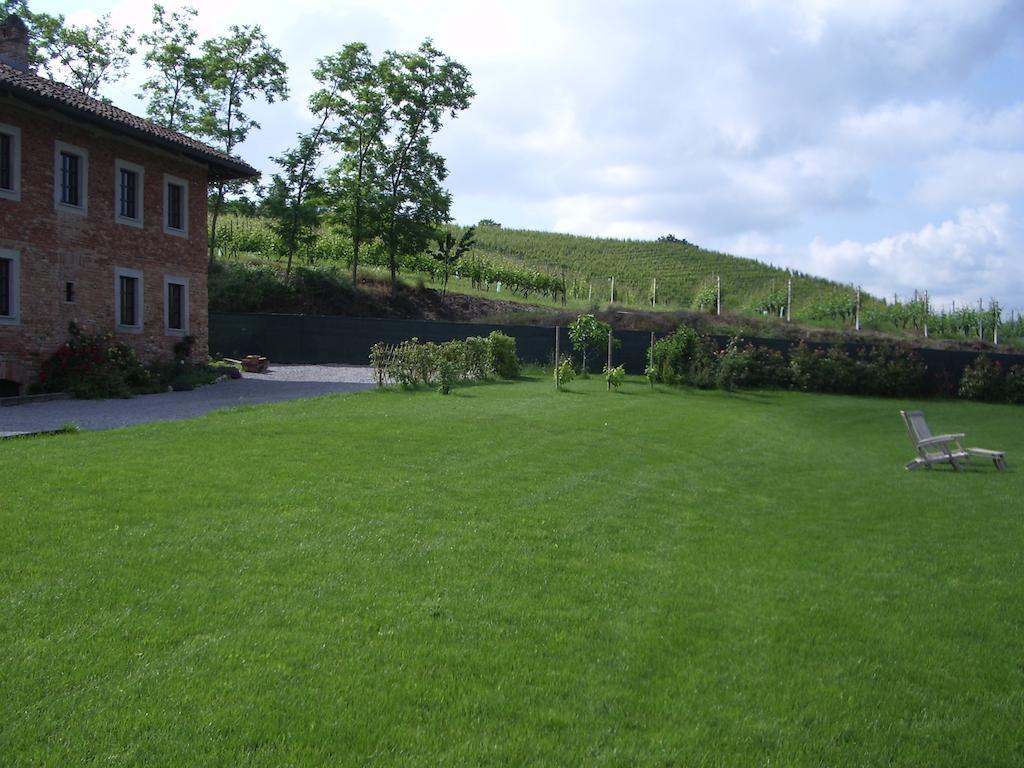 B&B Cascina Gaione Via Gallina,18B 12052 Neive Cn المظهر الخارجي الصورة