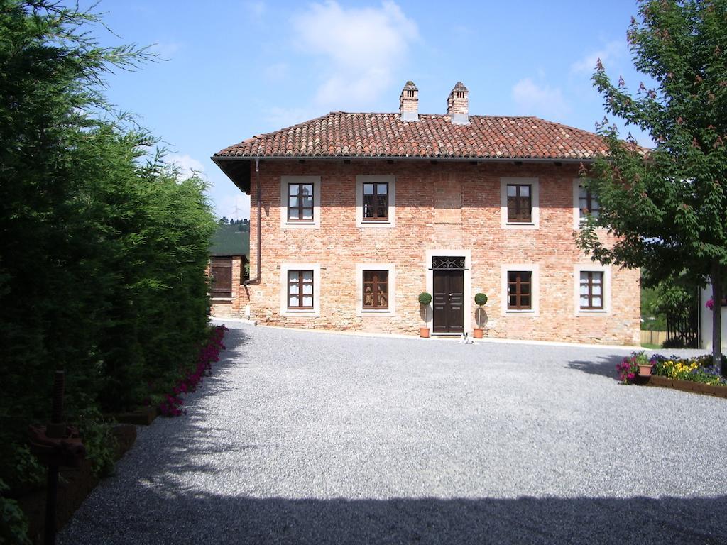 B&B Cascina Gaione Via Gallina,18B 12052 Neive Cn المظهر الخارجي الصورة