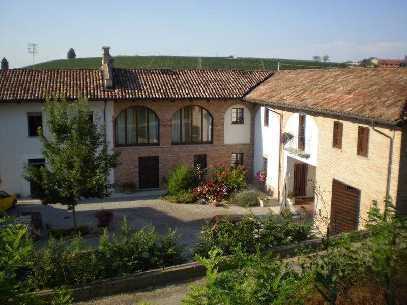 B&B Cascina Gaione Via Gallina,18B 12052 Neive Cn المظهر الخارجي الصورة
